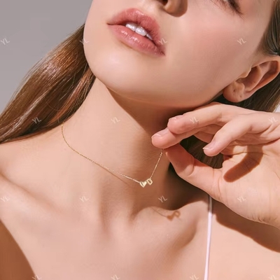 YASVITTI パーソナライズされた 925 ステルリング シルバー ハート イニシャル ネックレス 18K ゴールド プレート ラグジュアリー レター ハート ネックレス 女の子向け