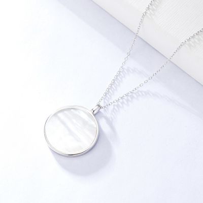 純銀製の宝石類のネックレスをめっきする0.6in PVD 10グラムCZのネックレス