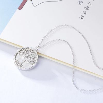 純銀製の宝石類のネックレスをめっきする0.6in PVD 10グラムCZのネックレス