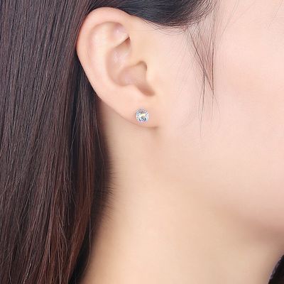 0.6X0.6cm 0.9のグラムの純銀製の宝石類のイヤリングのBirthstoneのボール スタッドのイヤリングSGS