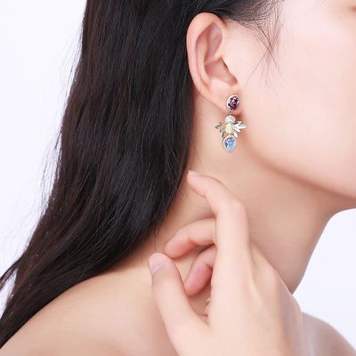 ダイヤモンドのギフトの純銀製の宝石類のイヤリング