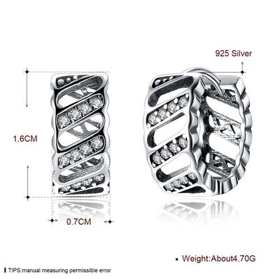 0.17oz 1.6cmの純銀製の宝石類のイヤリングの低刺激性の王冠のスタッドのイヤリングSGS